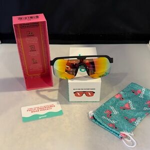NIB Goodr Sunglasses Bolt G Do It For The Victory Dance